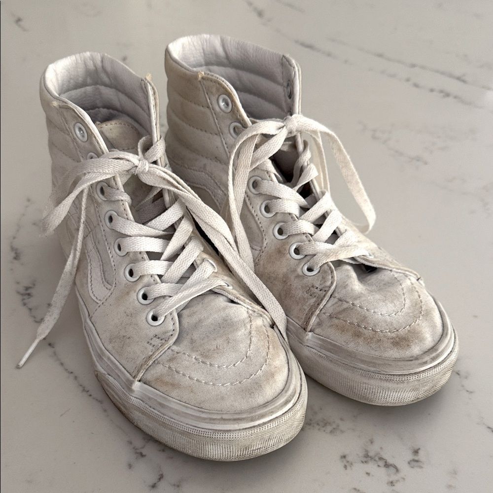 VANS Womens White Hi-Top Sneakers size 8